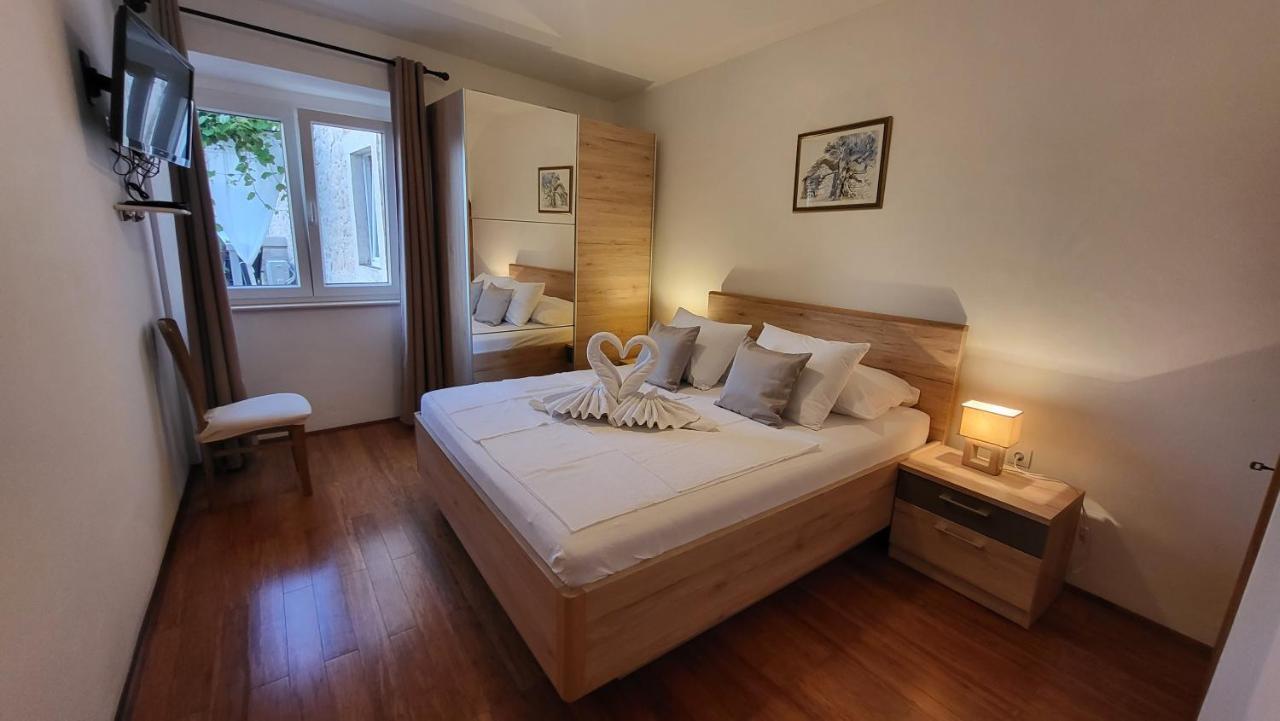 Stone House Apartments Didini Dvori Лумбарда Экстерьер фото