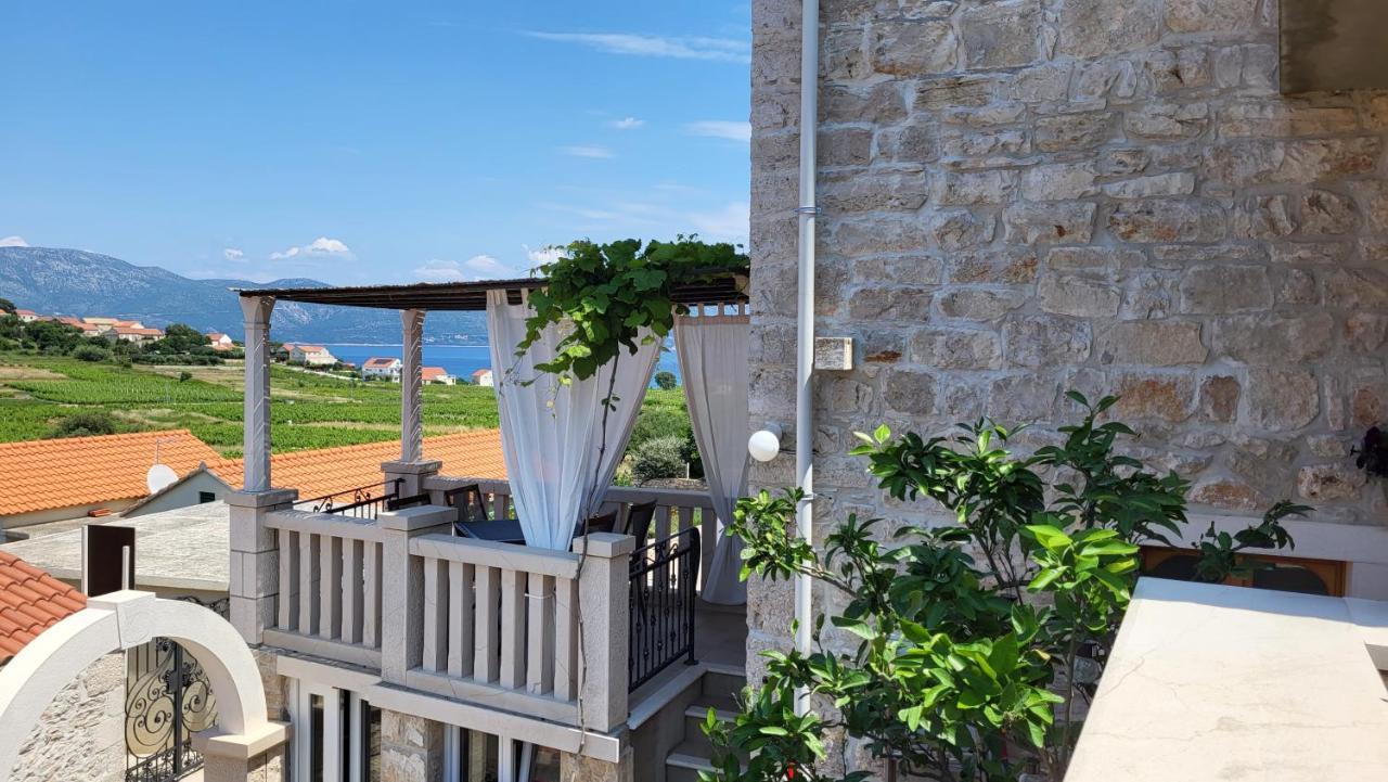 Stone House Apartments Didini Dvori Лумбарда Экстерьер фото